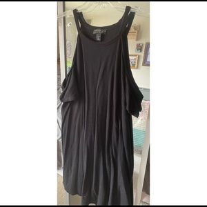 Forever 21 cold shoulder dress 👗